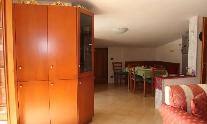 Rexer-Monteforte-Irpino-POSTO-LETTO-CASA-ARREDATA-SALONE