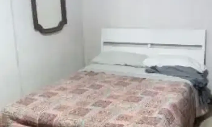 Rexer-Roma-Stanza-singola-zona-tuscolana-CAMERA-DA-LETTO