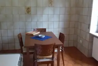 Rexer-Venzone-Grazioso-appartamento-SALONE