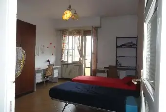 Rexer-Forl-Belle-camere-di-Forli-per-studentiesse-CAMERA-DA-LETTO