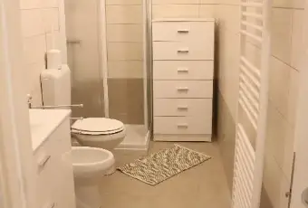 Rexer-Trento-Affitto-posto-letto-in-Appartamento-NUOVO-BAGNO