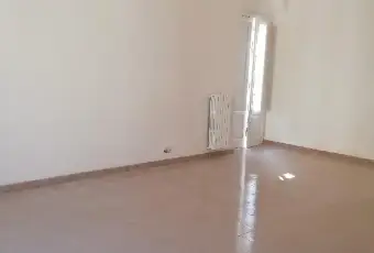 Rexer-Matera-Affitto-appartamento-uso-studio-in-zona-centrale-Matera-SALONE