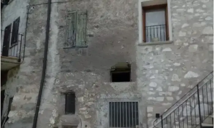 Rexer-Bienno-Vendesi-porzione-di-casa-CAT-C-a-Bienno-ALTRO