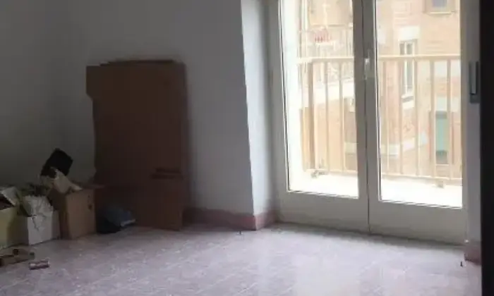 Rexer-Giugliano-in-Campania-Appartamento-zona-mare-SALONE