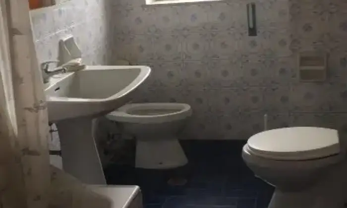 Rexer-Giugliano-in-Campania-Appartamento-zona-mare-BAGNO