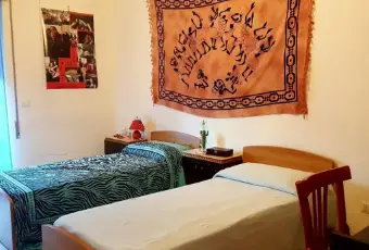 Rexer-Roma-Affittasi-posto-letto-CAMERA-DA-LETTO