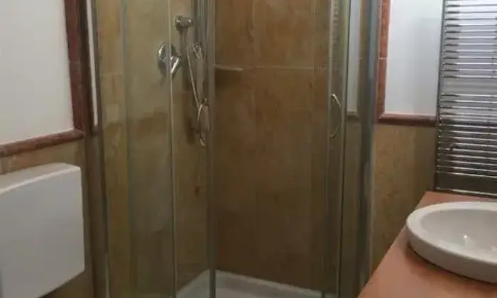 Rexer-Forl-Affitto-di-appartamento-su-due-piani-in-corso-Giuseppe-Garibaldi-Centro-Forl-BAGNO