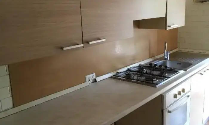 Rexer-Cremona-Ampio-bilocale-centralissimo-CUCINA