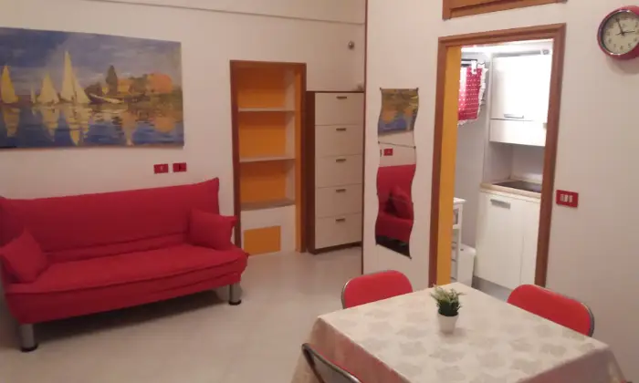 Rexer-VIESTE-VIESTE-MONOLOCALE-CENTRALE-PIANO-PERIODO-SCOLASTICO-SALONE