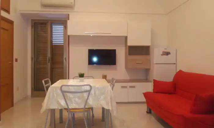 Rexer-VIESTE-VIESTE-MONOLOCALE-CENTRALE-PIANO-PERIODO-SCOLASTICO-CAMERA-DA-LETTO