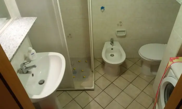 Rexer-VIESTE-VIESTE-MONOLOCALE-CENTRALE-PIANO-PERIODO-SCOLASTICO-BAGNO