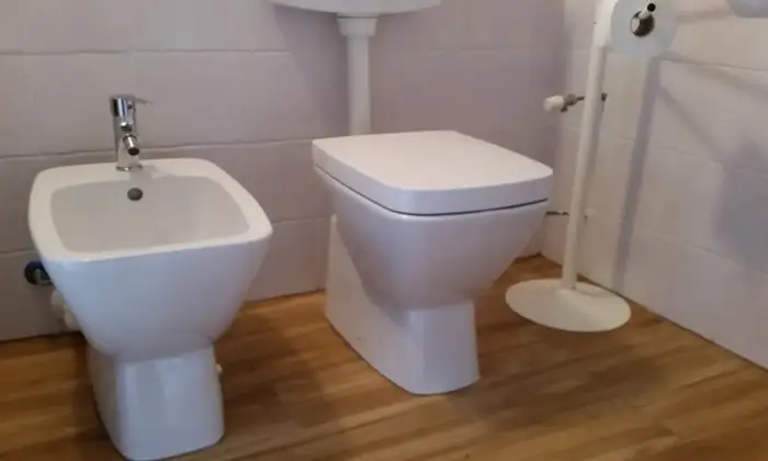 Rexer-mistretta-Centrale-caldo-e-accogliente-BAGNO