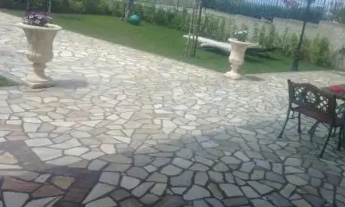 Rexer-Cosenza-Villa-in-zona-signorile-GIARDINO