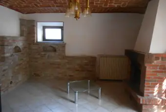 Rexer-ARAMENGO-Alloggi-a-km-dal-centro-di-CasalborgoneTO-SALONE