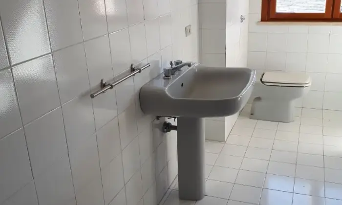 Rexer-Palmi-AMPIO-PANORAMICO-APPARTAMENTO-BAGNO