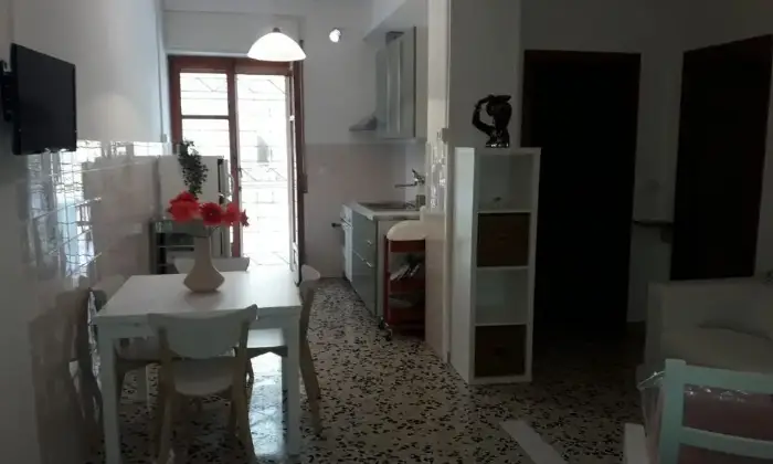 Rexer-Salerno-Posti-letto-Salerno-zona-Pastena-CUCINA