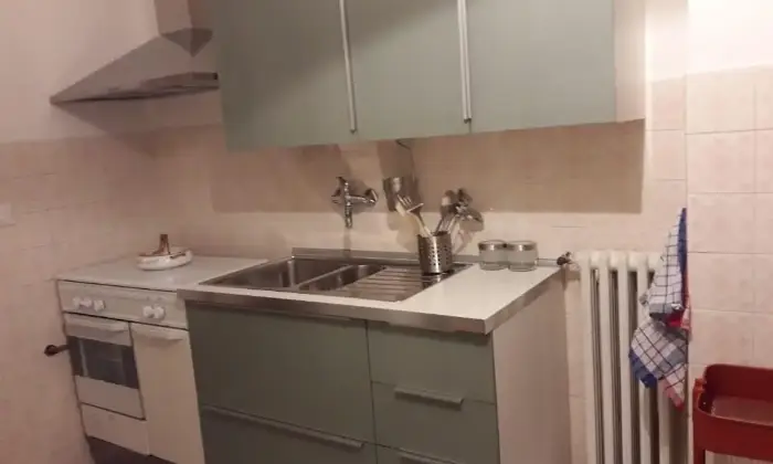 Rexer-Salerno-Posti-letto-Salerno-zona-Pastena-CUCINA