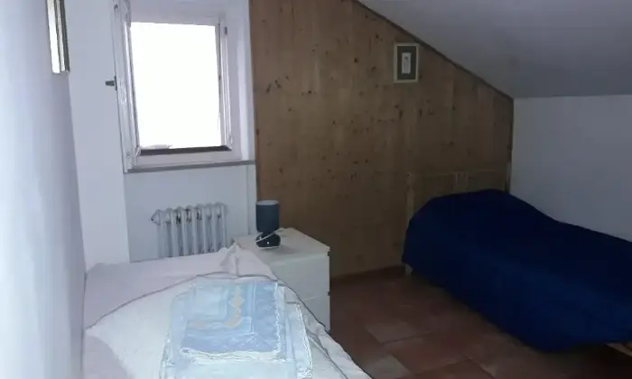Rexer-Ancona-Appartamento-in-centro-storico-CAMERA-DA-LETTO