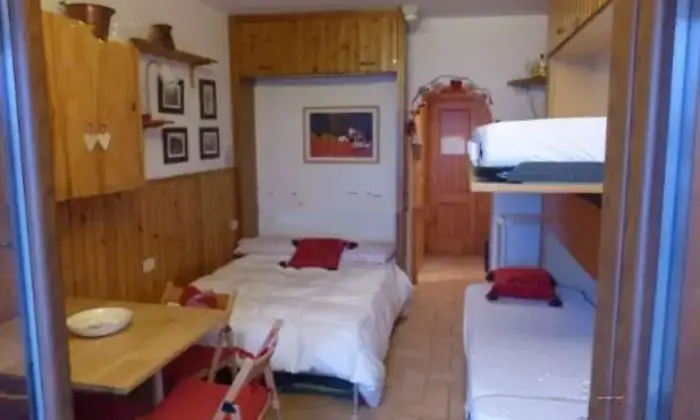 Rexer-Roccaraso-Affittasi-casa-aremogna-CAMERA-DA-LETTO