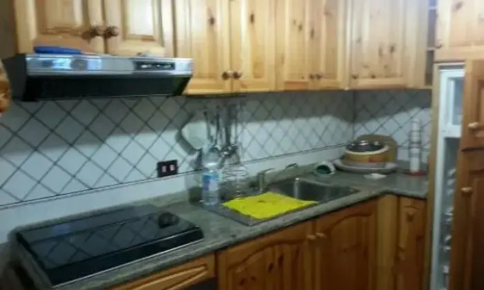 Rexer-Caserta-Casa-in-Palazzo-semindipendete-Caserta-Vecchia-CUCINA