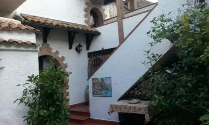 Rexer-Caserta-Casa-in-Palazzo-semindipendete-Caserta-Vecchia-ALTRO