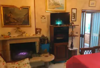Rexer-SantAgata-de-Goti-Casa-su-tre-livelli-santagata-de-goti-SALONE