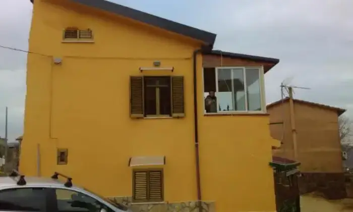 Rexer-SantAgata-de-Goti-Casa-su-tre-livelli-santagata-de-goti-ALTRO