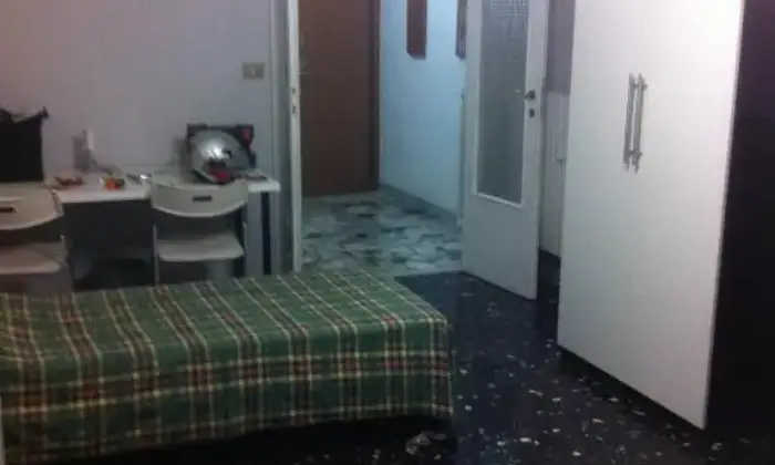 Rexer-Roma-Trilocale-a-Via-di-San-Romano-zona-Stazione-Tiburtina-CAMERA-DA-LETTO
