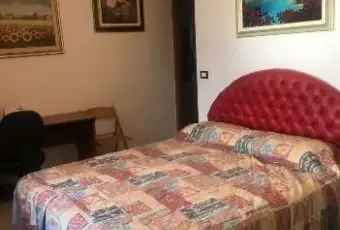 Rexer-Somma-Vesuviana-Appartamento-vicino-alla-stazione-di-Rione-Trieste-CAMERA-DA-LETTO