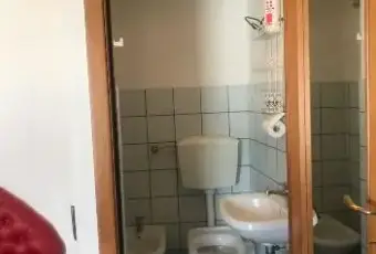 Rexer-Somma-Vesuviana-Appartamento-vicino-alla-stazione-di-Rione-Trieste-CAMERA-DA-LETTO