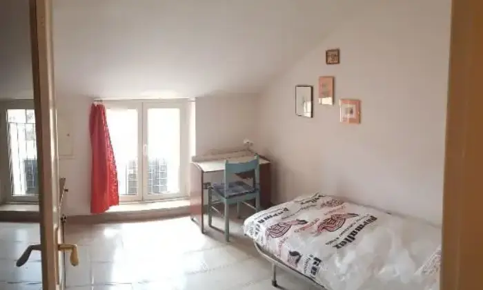 Rexer-Foggia-Trilocaleideale-per-studenti-universitari-CAMERA-DA-LETTO