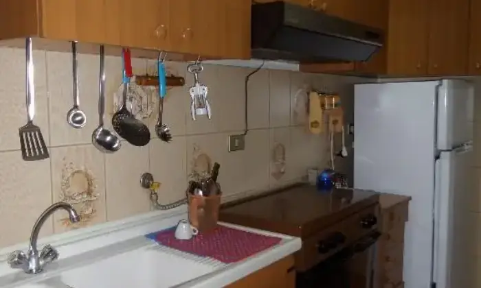 Rexer-Chieti-Camera-in-Via-Pescara-CUCINA