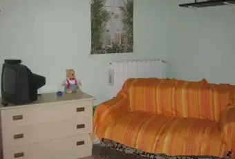 Rexer-Bari-Stanza-singola-x-studentessa-o-lavoratrice-picone-CAMERA-DA-LETTO