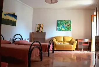 Rexer-Lecce-Intero-appartamento-arredato-a-studentessestudent-CAMERA-DA-LETTO