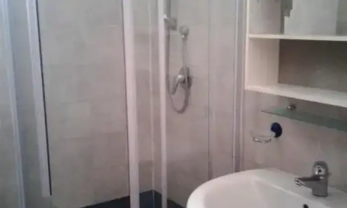 Rexer-Lizzanello-In-affitto-Appartamento-in-residence-BAGNO