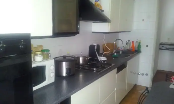 Rexer-Trento-Appartamento-due-stanze-doppie-per-studenti-CUCINA