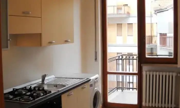Rexer-Campobasso-Camera-singola-per-studentesselavoratrici-CUCINA