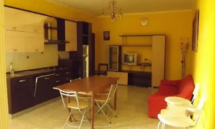 Rexer-Troia-Luminoso-ed-ampio-bilocale-CUCINA