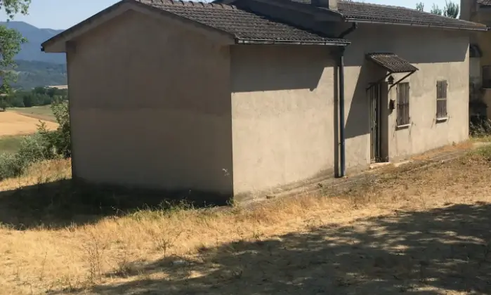 Rexer-Terni-AFFITTO-COLLESCIPOLI-CASA-INDIPENDENTE-CON-TERRENO-ALTRO