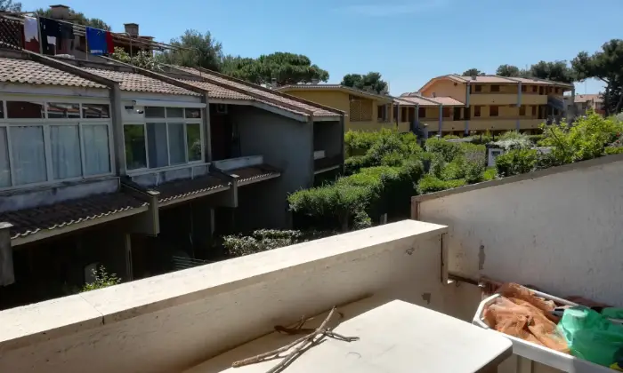 Rexer-Ladispoli-Residence-con-piscina-ALTRO