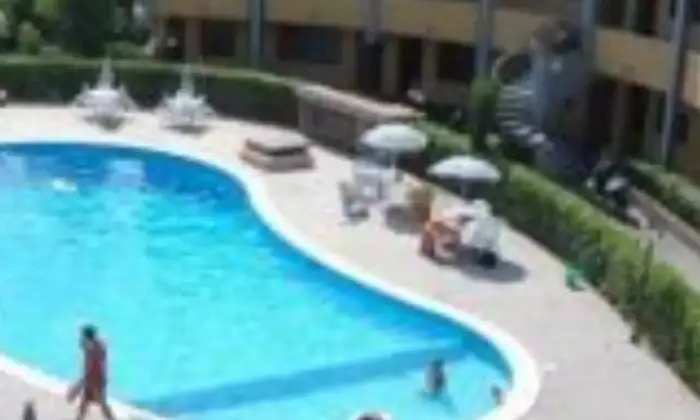 Rexer-Ladispoli-Residence-con-piscina-ALTRO