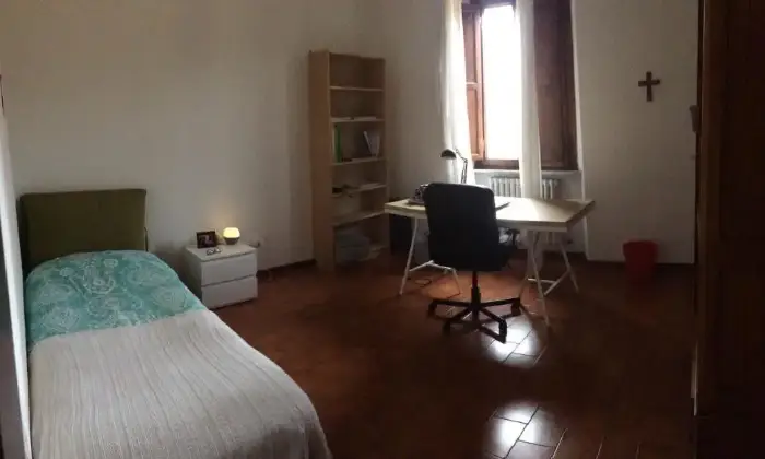 Rexer-Pisa-Camera-singola-a-ragazza-non-fumatrice-CAMERA-DA-LETTO