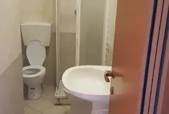 Rexer-Castiglione-dei-Pepoli-Trilocale-di-circa-metri-quadrati-arredato-con-terrazza-BAGNO