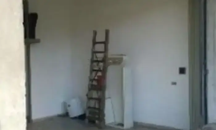 Rexer-Catania-Affitto-di-locale-GARAGE