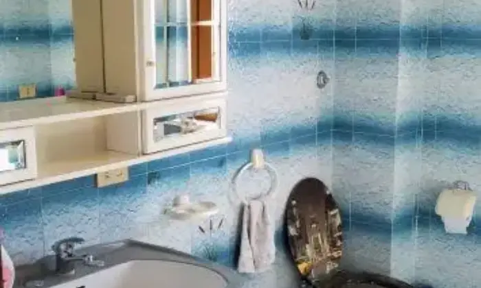 Rexer-Roma-Camera-doppia-due-posti-letto-euro-a-posto-letto-BAGNO
