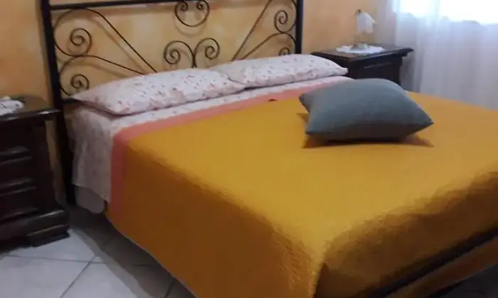 Rexer-Gaeta-Appartamento-mq-da-settembre-a-maggio-CAMERA-DA-LETTO