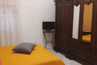 Rexer-Gaeta-Appartamento-mq-da-settembre-a-maggio-CAMERA-DA-LETTO