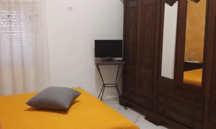 Rexer-Gaeta-Appartamento-mq-da-settembre-a-maggio-CAMERA-DA-LETTO