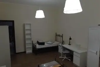 Rexer-Macerata-STANZA-DOPPIA-CENTRO-MACERATA-STUDENTESSE-CAMERA-DA-LETTO