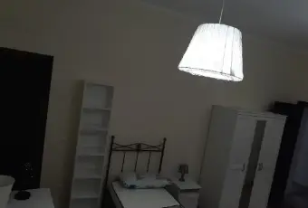 Rexer-Macerata-STANZA-DOPPIA-CENTRO-MACERATA-STUDENTESSE-CAMERA-DA-LETTO